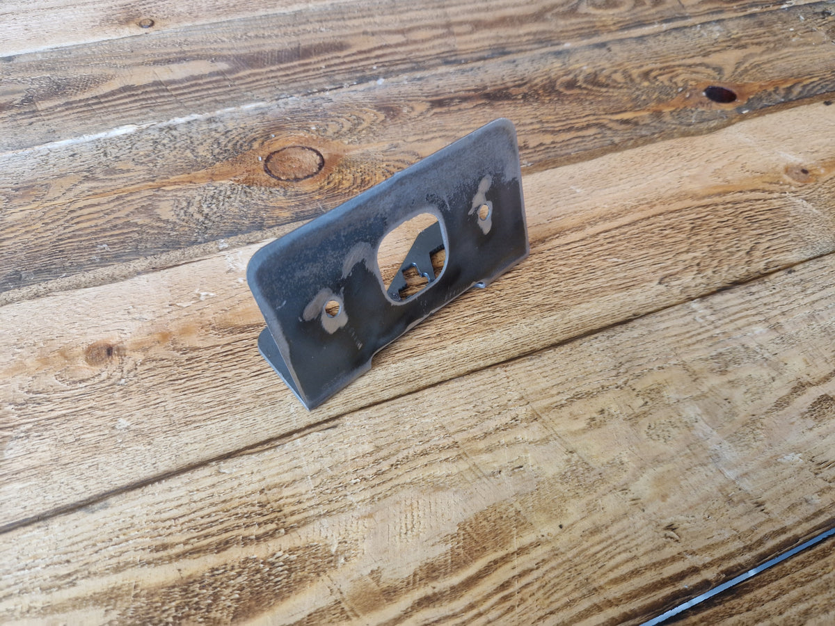 8 button CAN keypad mounts