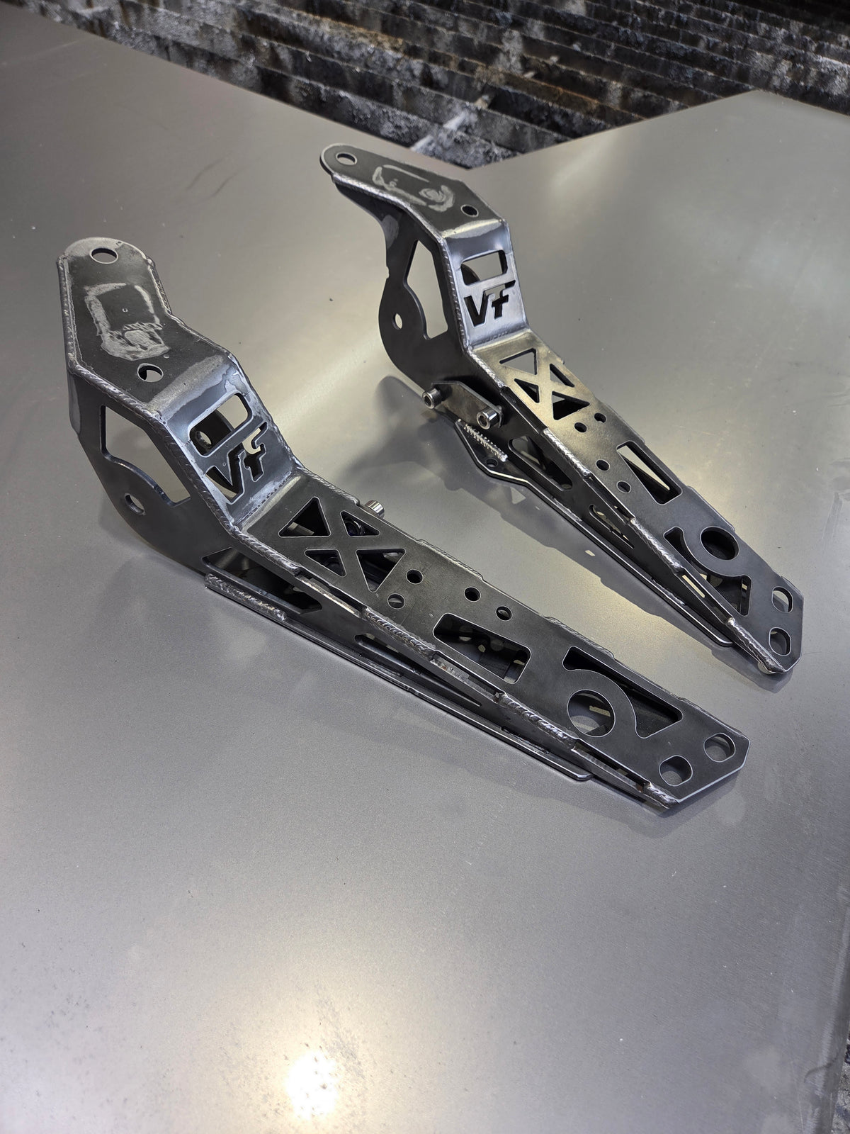 NISSAN R32 SKYLINE TENSION ROD BRACKETS