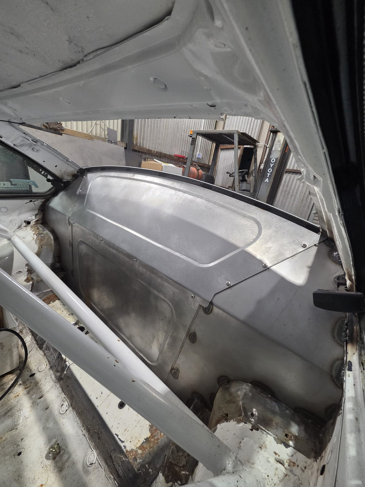 BMW E36 rear firewall (DIY)