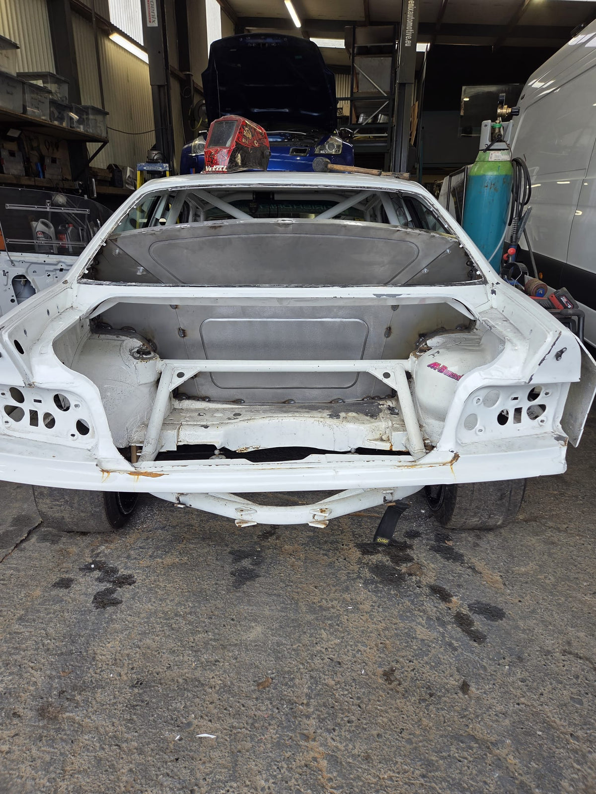 BMW E36 rear firewall (DIY)
